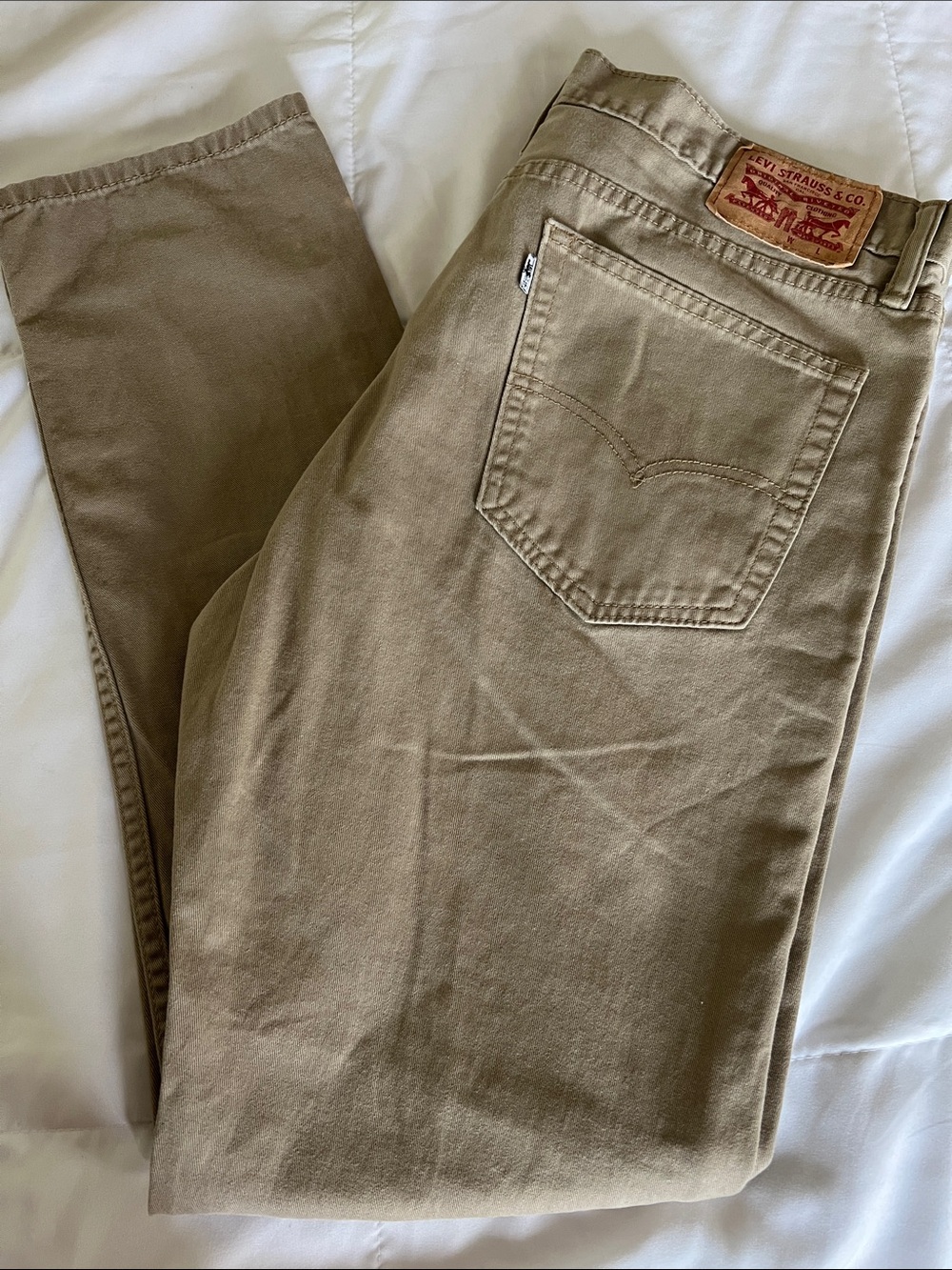 Levi's Men's Slim Straight Khaki Jeans